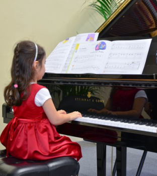 Piano Academy Photo Gallery Solo Under 14 Piano page39 1028 full 2